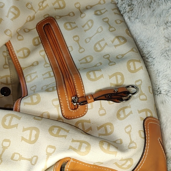 Etienne Aigner Brown and Cream Logo Canvas and Faux Leather Large Tote Bag - Picture 14 of 15